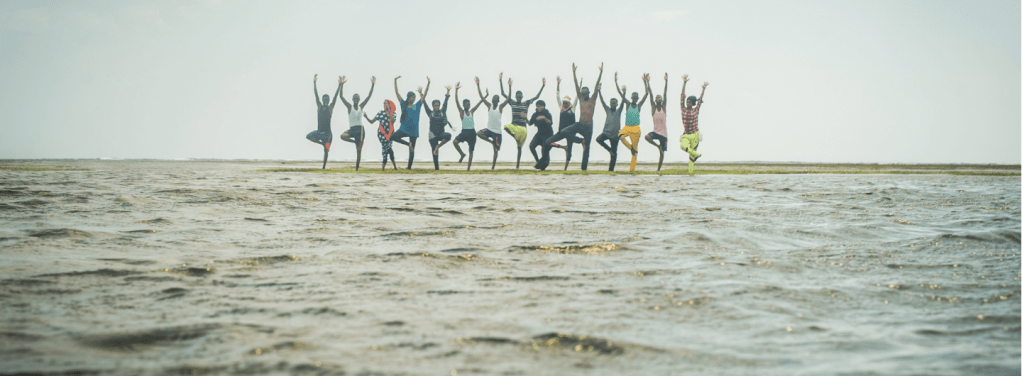 Lo yoga sulla spiaggia aiuta a guarire le vittime della guerra in&nbsp;Somalia