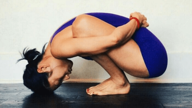 posizione-ghirlanda-malasana