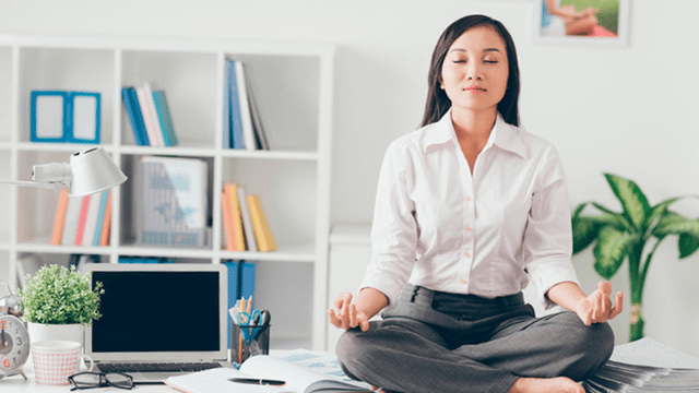 Yoga a lavoro: tutti i benefici
