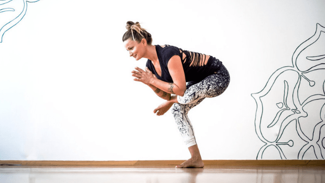 come-fare-eka-pada-gavalasana